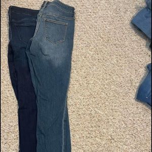 Universal Threads jeans- size 6/28 Mid-Rise Skinny
